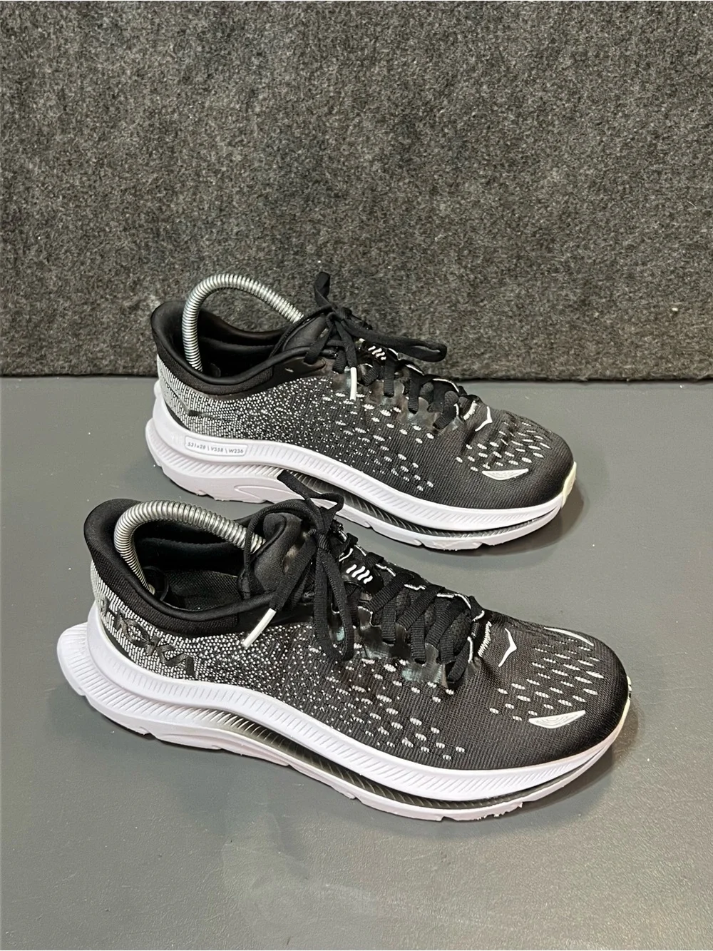 Hoka Kawana Womens Running Shoe - Size 7.5